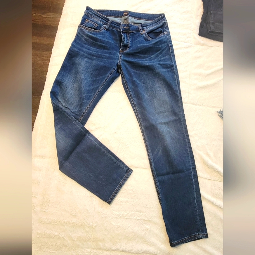 KUT Slouchy Boyfriend Jeans